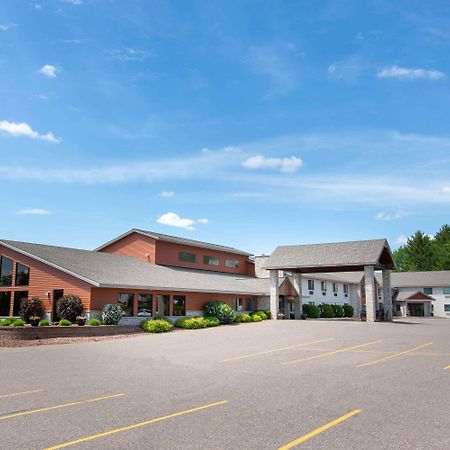 Americinn By Wyndham Merrill Экстерьер фото
