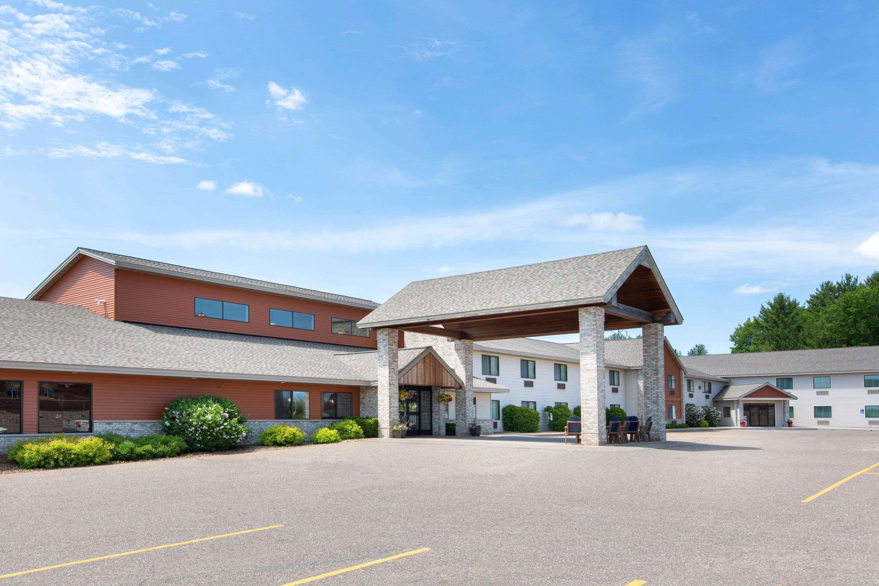 Americinn By Wyndham Merrill Экстерьер фото